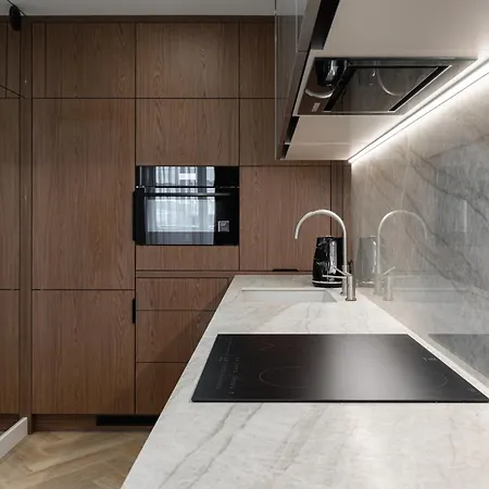 Superior By Bookinghost Apartment *