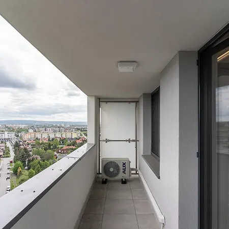 Superior By Bookinghost Apartment